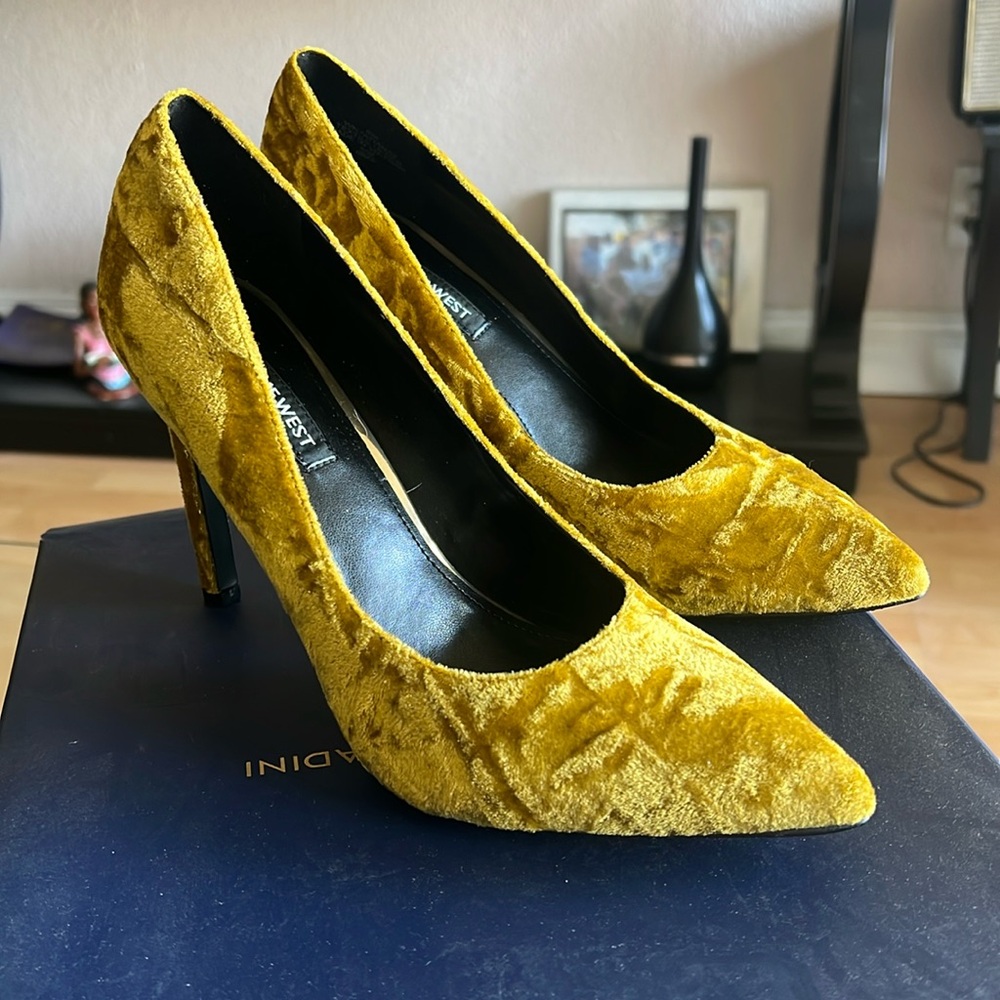Nine West Suede Heels.